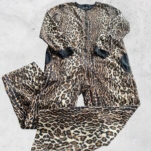 Nick & Nora Leopard Print Fleece One peice Pajamas Small Brown Animal Print Tail